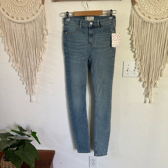 Free people med wash skinny jeans size 25 NEW - Picture 1 of 5
